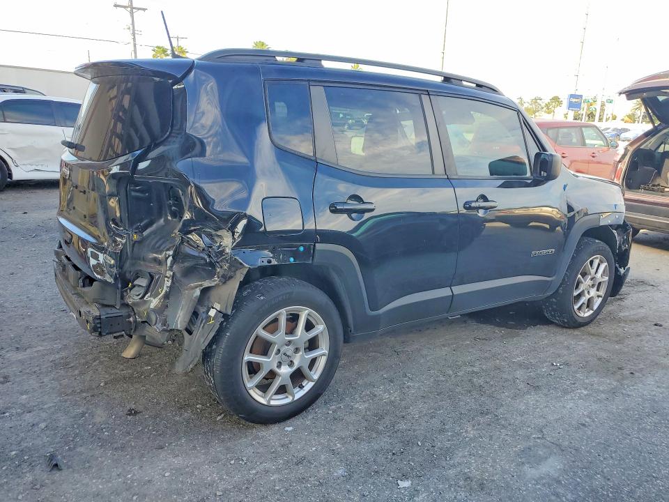 2022 Jeep Renegade VIN ZACNJDB13NPN51893 COPART salvage auction — REAR END, FL, sold $150 on 2026-07-21 (photo 3)
