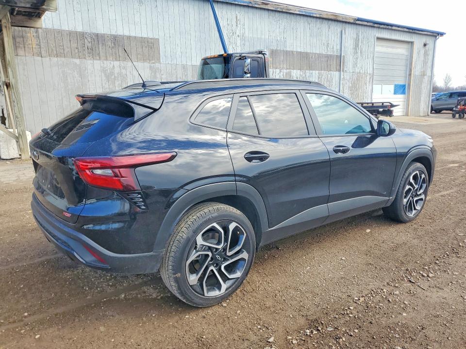 2025 Chevrolet Trax VIN KL77LJEP0SC090623 COPART salvage auction — WATER/FLOOD, Mi - Scrap Cert Of Title-Flood Veh, sold $3,750 on 2026-07-22 (photo 3)