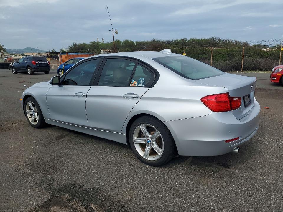 2015 BMW 3er VIN WBA3B1G53FNT63416 COPART salvage auction — WATER/FLOOD, Hi - Certificate Of Salvage, sold $700 on 2026-07-20 (photo 2)