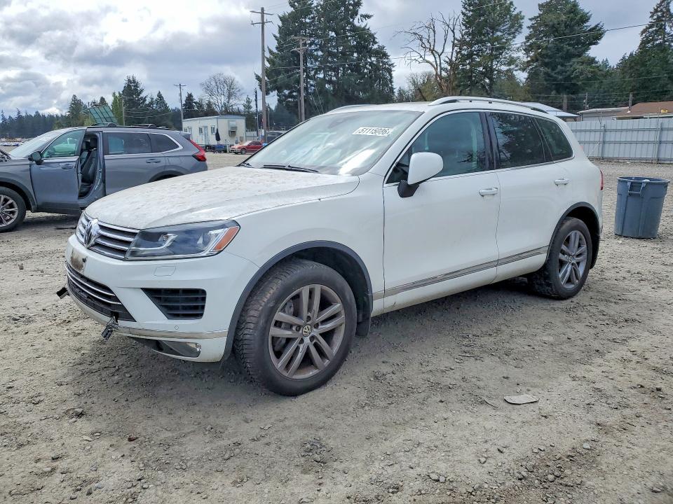 2016 Volkswagen Touareg VIN WVGEF9BP9GD010835 COPART salvage auction — FRONT END, Wa - Vehicle Cert Of Ownership-Titl, sold $2,950 on 2026-07-10 (photo 1)