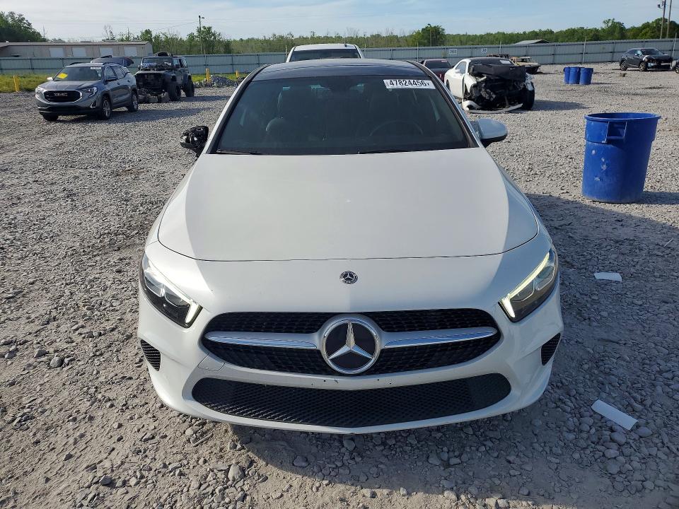 2020 Mercedes-benz A-klasse VIN WDD3G4FB4LW038525 COPART salvage auction — MINOR DENT/SCRATCHES, Id - Salvage Certificate Of Title, sold $9,000 on 2026-07-16 (photo 5)