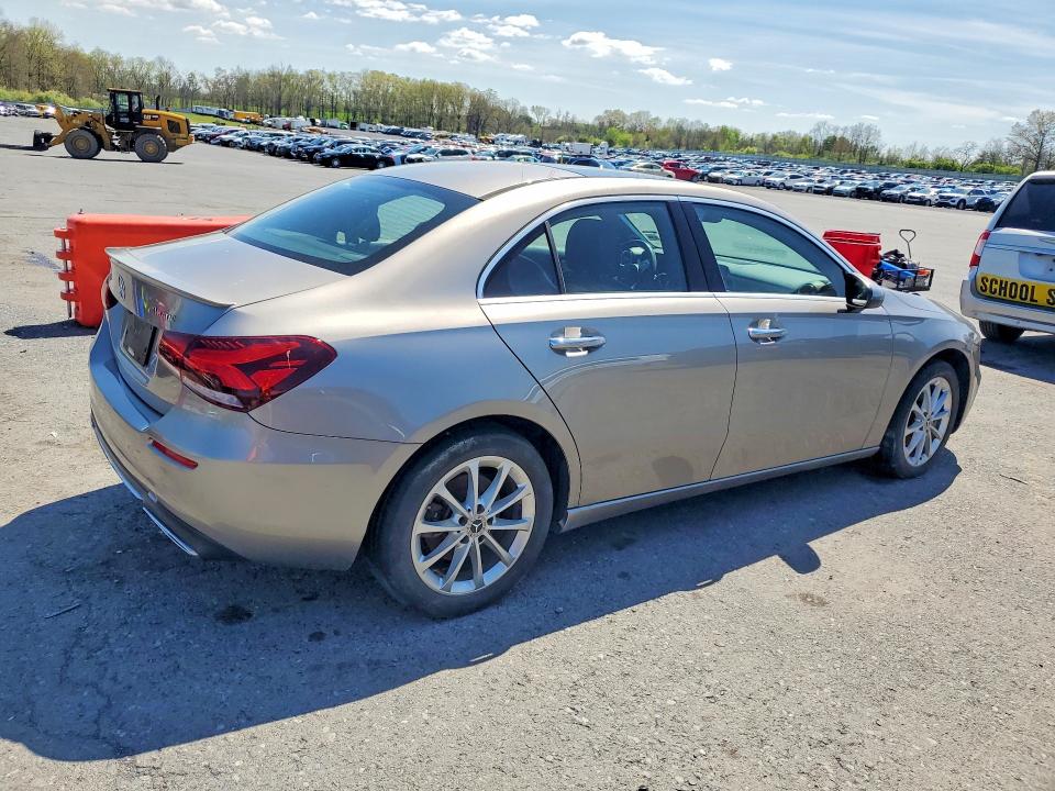 2019 Mercedes-benz A-klasse VIN WDD3G4FB0KW007013 COPART salvage auction — WATER/FLOOD, PA, sold $475 on 2026-07-28 (photo 3)