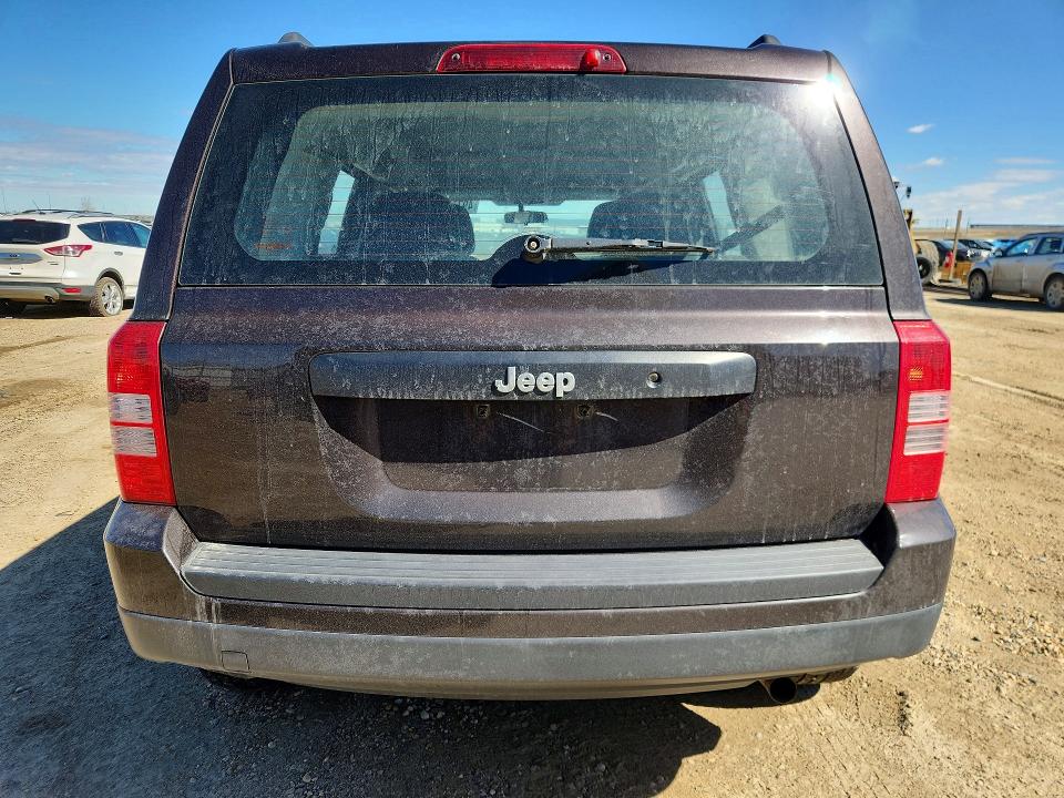 2014 Jeep Liberty (patriot) VIN 1C4NJPAA3ED856444 COPART salvage auction — VANDALISM, Ab - Bos - Active, sold $1,400 on 2026-07-03 (photo 6)