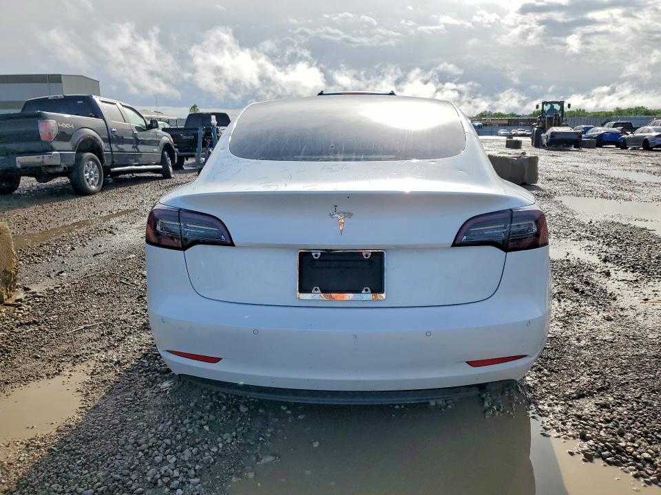 2019 Tesla Model 3 VIN 5YJ3E1EA0KF483001 COPART salvage auction — HAIL, Ks - Cert Of Title-Salvage, sold $8,700 on 2026-07-09 (photo 6)