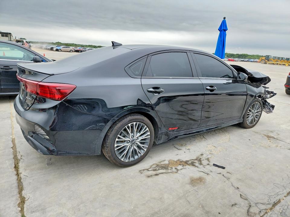 2022 Kia Forte VIN 3KPF54AD0NE489230 COPART salvage auction — FRONT END, TX, sold $1,750 on 2026-07-09 (photo 3)