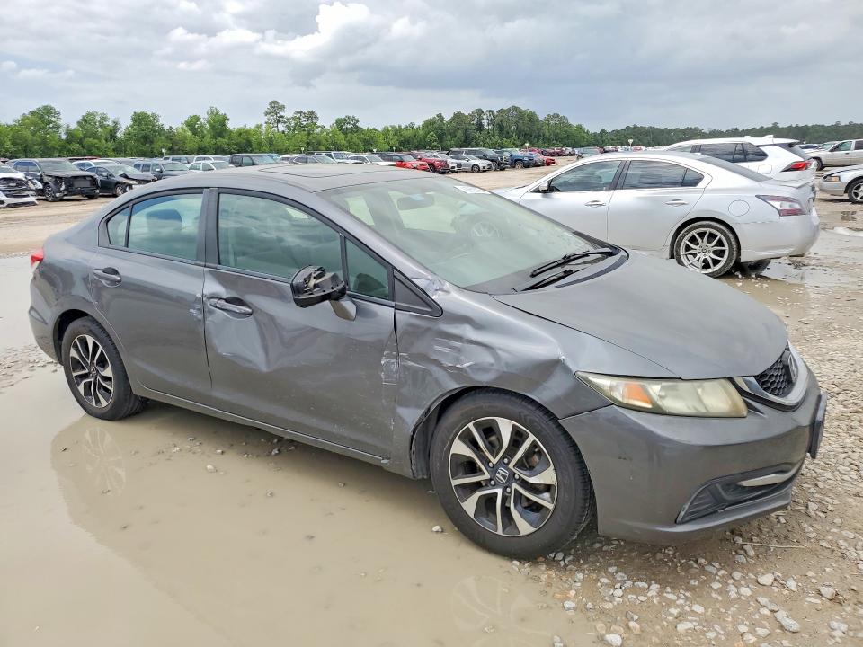 2013 Honda Civic VIN 19XFB2F88DE244926 COPART salvage auction — SIDE, Tx - Salvage Vehicle Title, sold $1,700 on 2026-07-02 (photo 4)