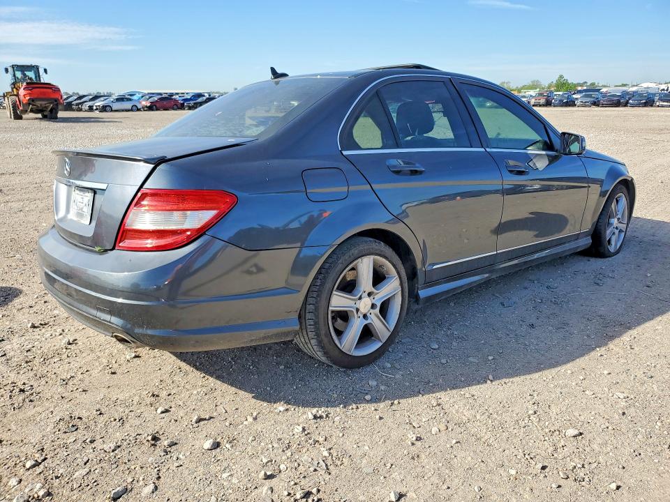 2010 Mercedes-benz C class VIN WDDGF5EB7AA403169 COPART salvage auction — SIDE, TX - NONREPAIRABLE TITLE, sold $625 on 2026-07-16 (photo 3)
