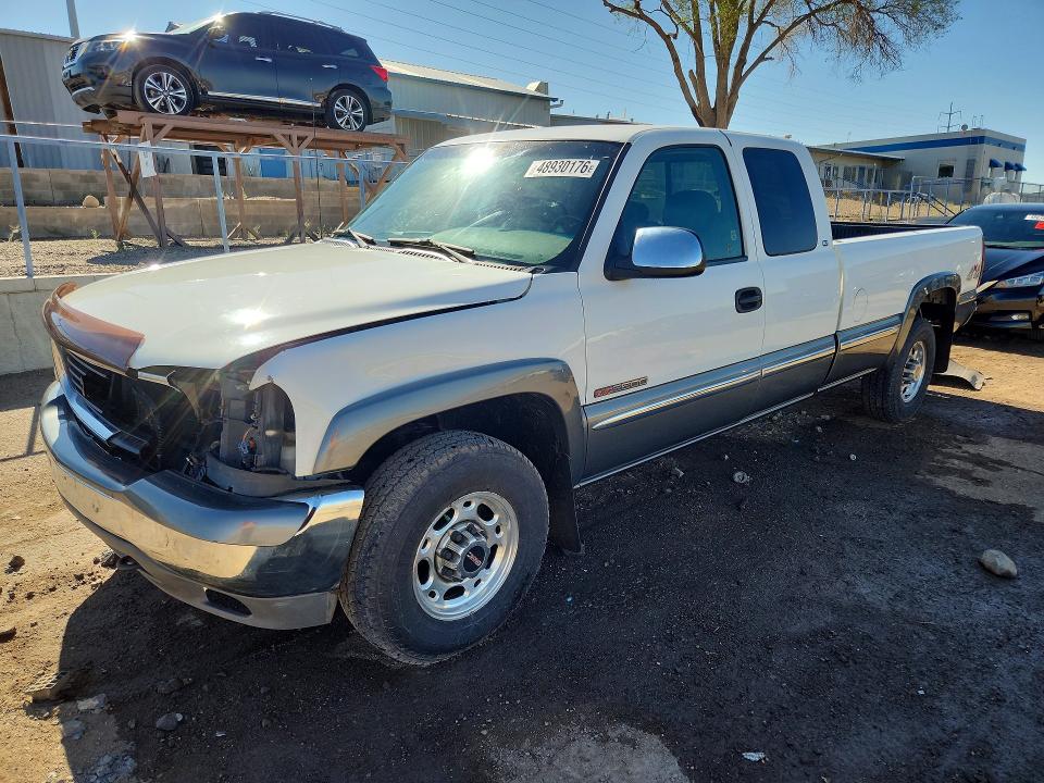 2000 Gmc SIERRA VIN 1GTGK29U5YE180892 COPART salvage auction — FRONT END, Nm - Cert Of Title-Salvage, sold $500 on 2026-07-23 (photo 1)