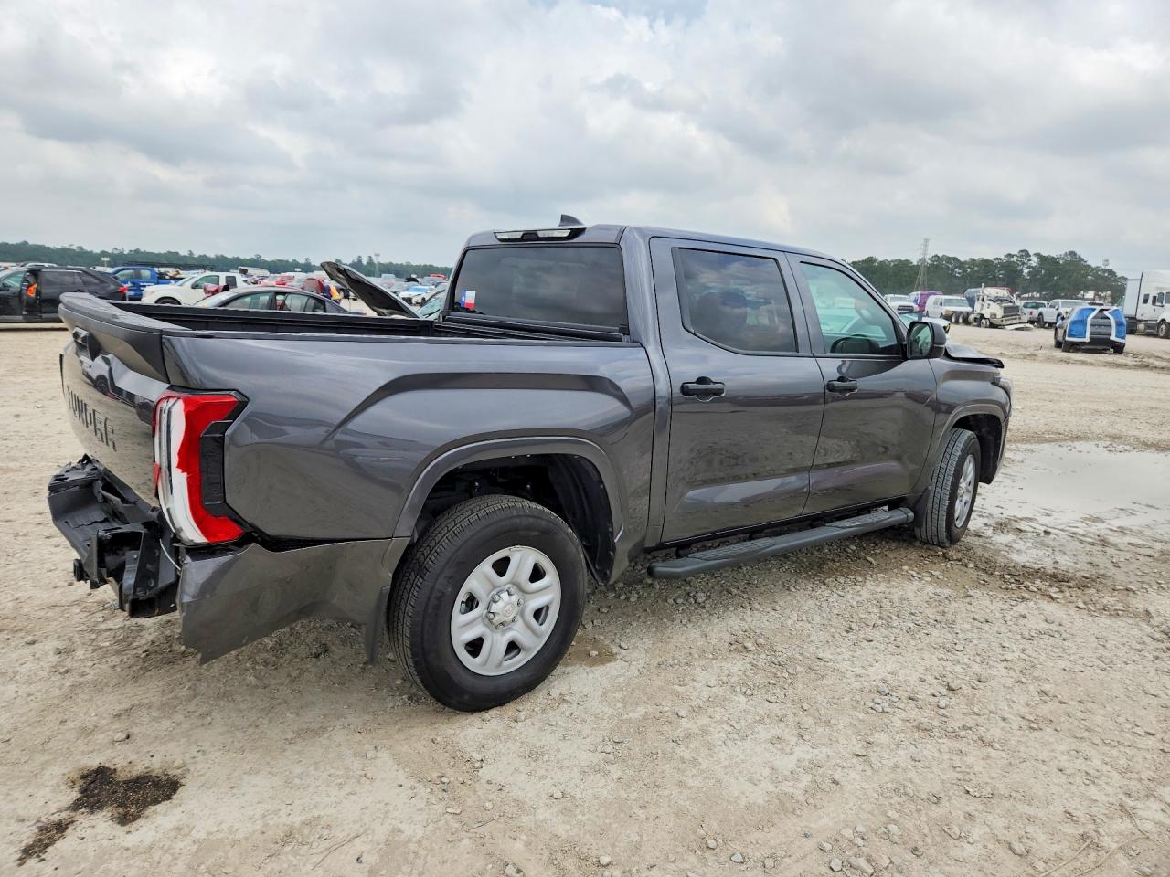 2026 Toyota Tundra VIN 5TFKB5AB4TX052680 COPART salvage auction — Front End, TX - SALVAGE VEHICLE TITLE, sold $13,800 on 2026-05-12 (photo 3)