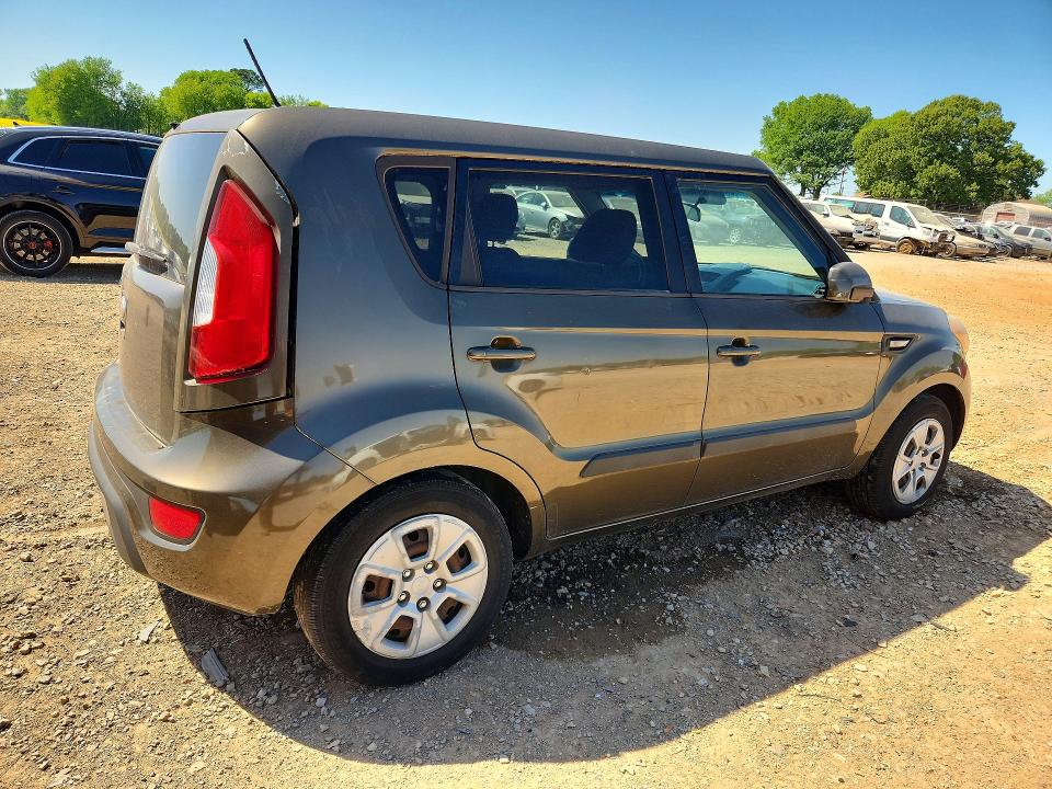 2013 Kia Soul VIN KNDJT2A5XD7501542 COPART salvage auction — REAR END, AL - CERT OF TITLE-SALVAGE TITLE, sold $750 on 2026-07-29 (photo 3)
