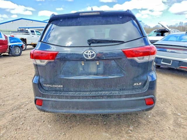 2017 Toyota Highlander VIN 5TDKZRFH8HS519726 COPART salvage auction — FRONT END, Tx - Certificate Of Title, sold $7,000 on 2026-07-08 (photo 6)