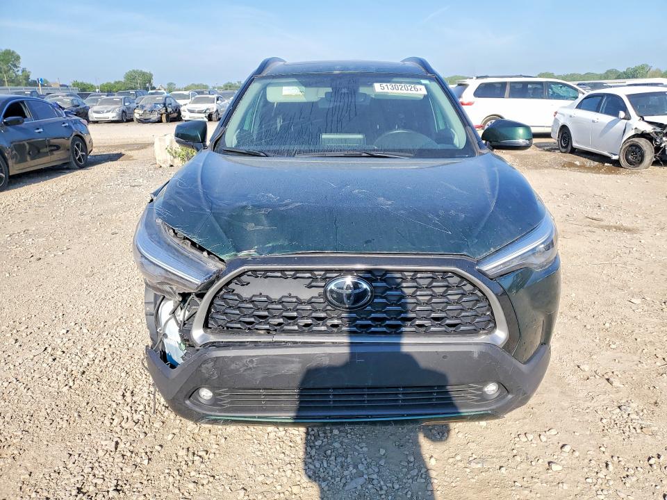 2022 Toyota Corolla cross VIN 7MUDAABG3NV002706 COPART salvage auction — SIDE, KS - CERT OF TITLE-SALVAGE, sold $7,000 on 2026-07-14 (photo 5)