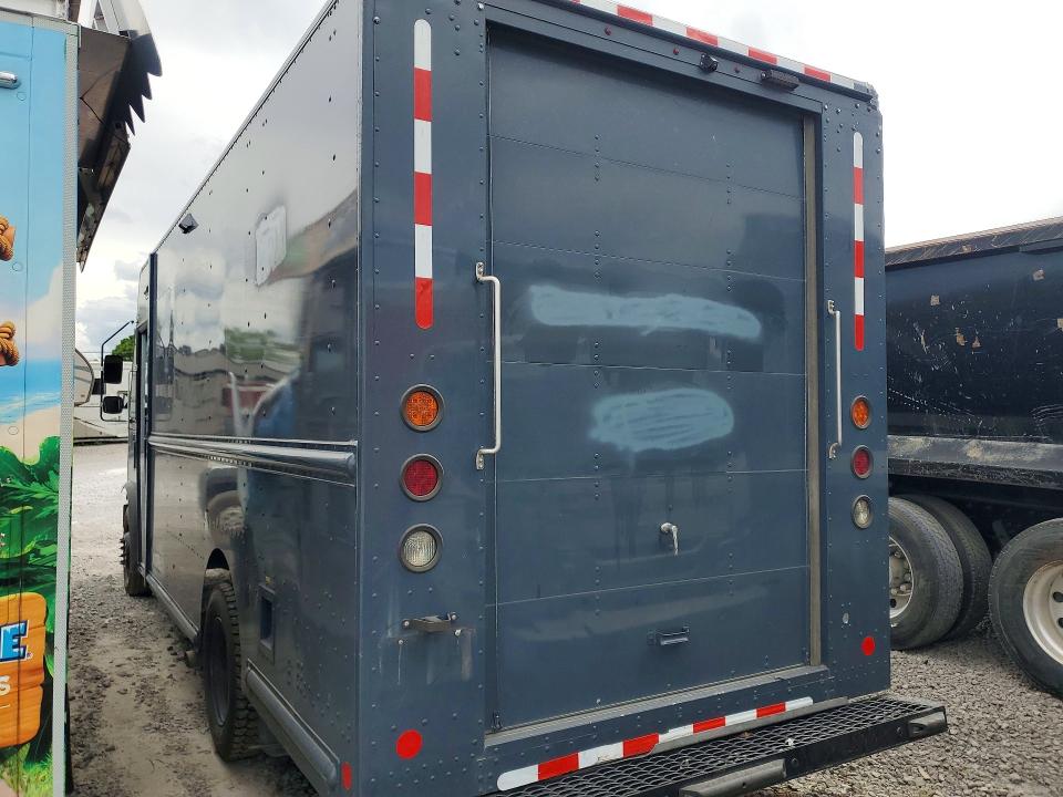 2021 Ford F59 VIN 1F65F5KN1M0A04934 COPART salvage auction — MINOR DENT/SCRATCHES, TN - CERTIFICATE OF TITLE, sold $12,800 on 2026-07-21 (photo 2)
