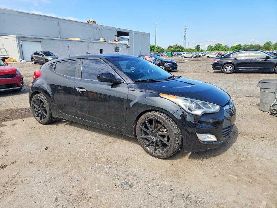 2015 Hyundai Veloster VIN KMHTC6AD2FU218706 COPART salvage auction — REAR END, Va - Cert Of Title - Salvage, sold $1,250 on 2026-07-15 (photo 4)