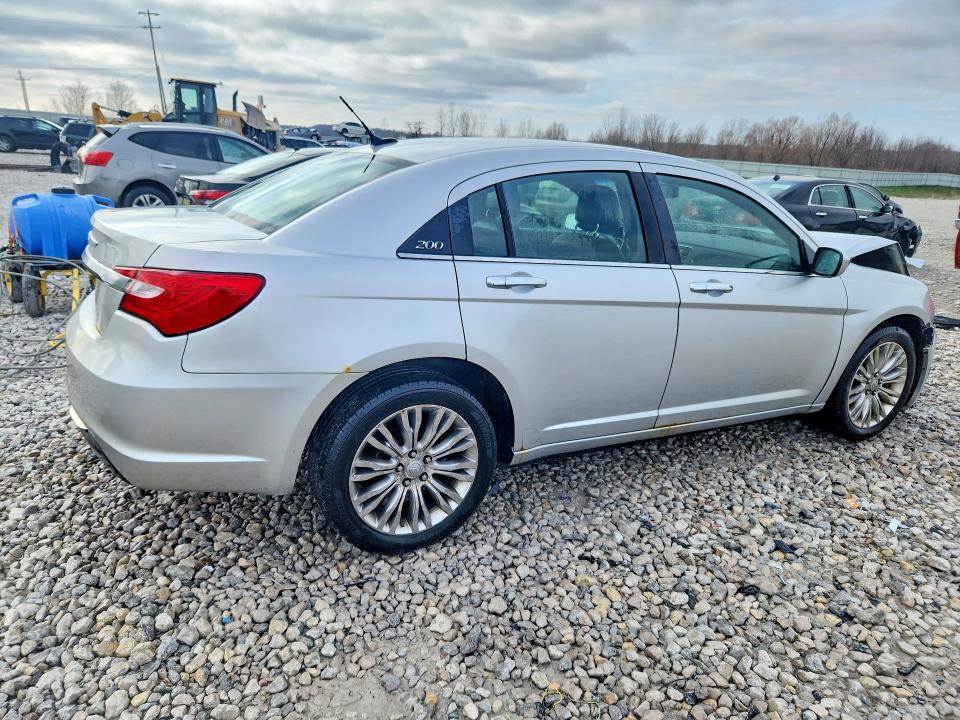 2012 Chrysler 200 VIN 1C3CCBCBXCN234994 COPART salvage auction — FRONT END, Mi - Certificate Of Title, sold $450 on 2026-07-02 (photo 3)