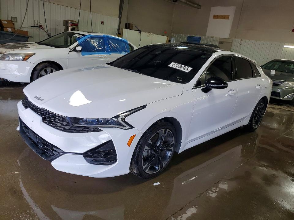2022 Kia K5 VIN 5XXG64J28NG084000 COPART salvage auction — WATER/FLOOD, Il - Salvage Cert-Flood, sold $5,800 on 2026-07-07 (photo 1)