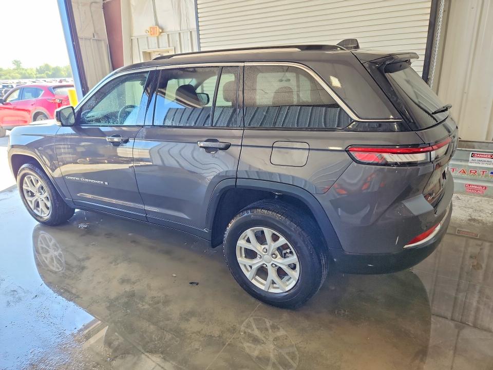 2023 Jeep Grand cherokee VIN 1C4RJHBG2PC545929 COPART salvage auction — MINOR DENT/SCRATCHES, Il - Certificate Of Title, sold $26,000 on 2026-07-02 (photo 2)