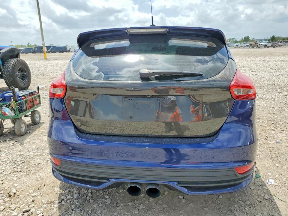 2017 Ford Focus VIN 1FADP3L90HL244577 COPART salvage auction — FRONT END, Tx - Salvage Vehicle Title, sold $3,500 on 2026-07-02 (photo 6)