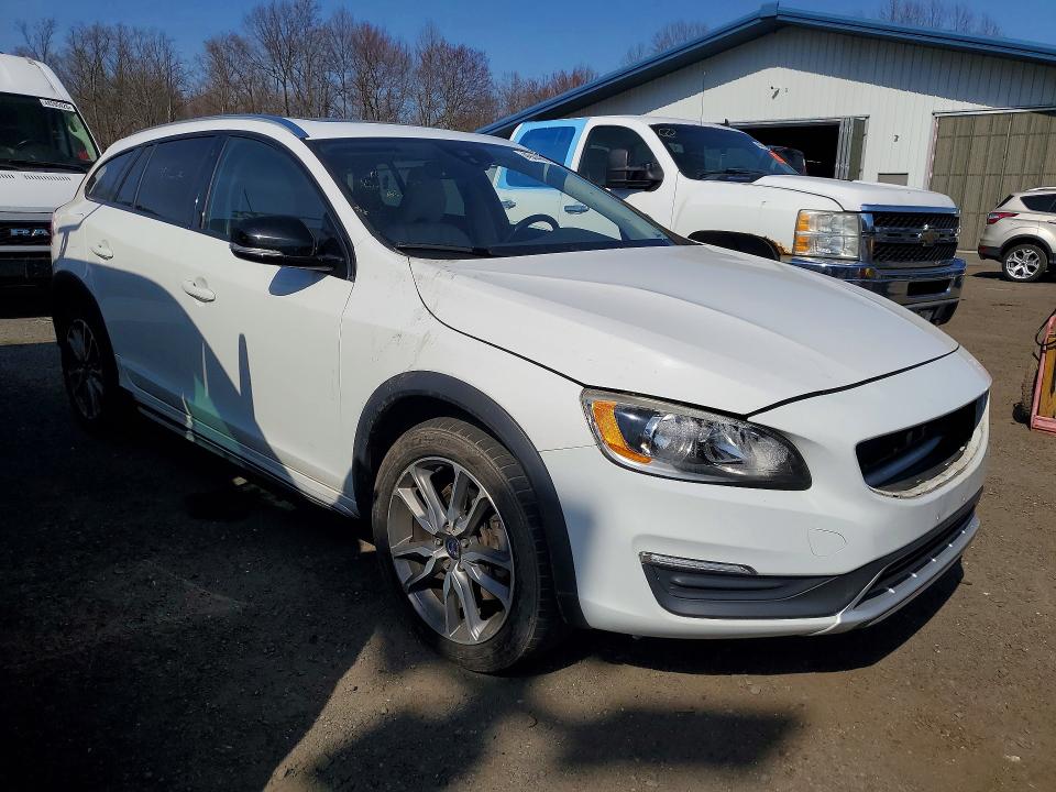 2015 Volvo V60 cross country VIN YV4612HK1F1000646 COPART salvage auction — FRONT END, Ct - Certificate Of Title, sold $3,900 on 2026-07-09 (photo 4)