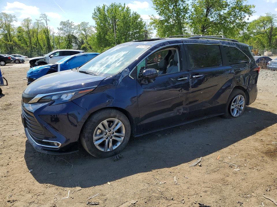 2024 Toyota Sienna VIN 5TDJSKFC3RS150335 COPART salvage auction — SIDE, Md - Cert Of Salvage > 75% Damage, sold $10,000 on 2026-07-14 (photo 1)