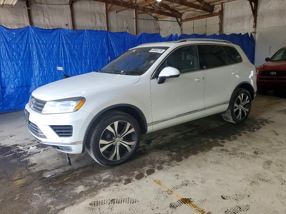 2017 Volkswagen Touareg VIN WVGRF7BP1HD000355 COPART salvage auction — MINOR DENT/SCRATCHES, Wv - Certificate Of Title (P), sold $4,750 on 2026-07-08 (photo 1)