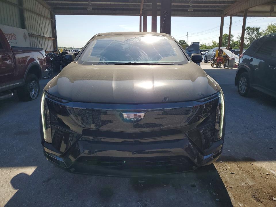 2025 Cadillac Optiq VIN 3GYK3EMR8SS182669 COPART salvage auction — REAR END, Salvage Title, sold $17,200 on 2026-07-24 (photo 5)