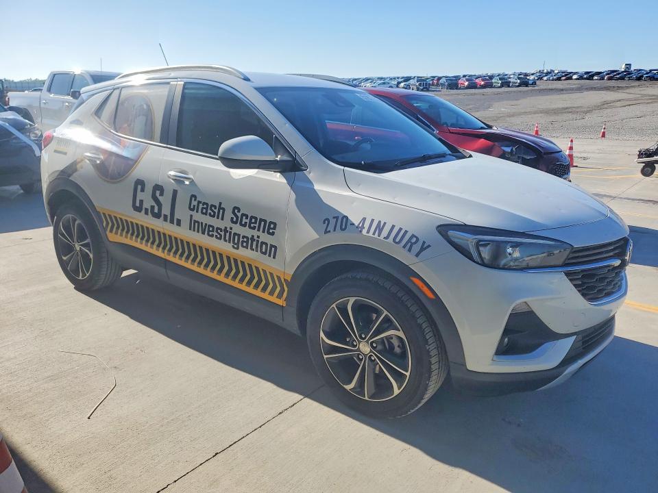 2022 Buick Encore VIN KL4MMDSLXNB059146 COPART salvage auction — HAIL, Ky - Hail Salvage Brand, sold $6,400 on 2026-07-23 (photo 4)