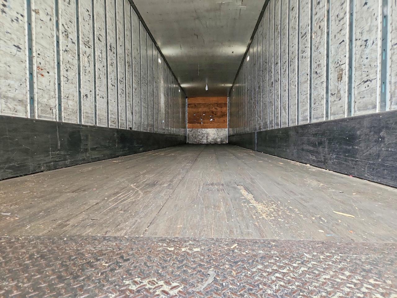 2014 Util Dry van trailer VIN 1UYVS2538EG766797 COPART salvage auction — Side, TN - DIS/DLR/EXP ONLY CLEAN TITLE (P), sold $5,900 on 2026-09-03 (photo 6)