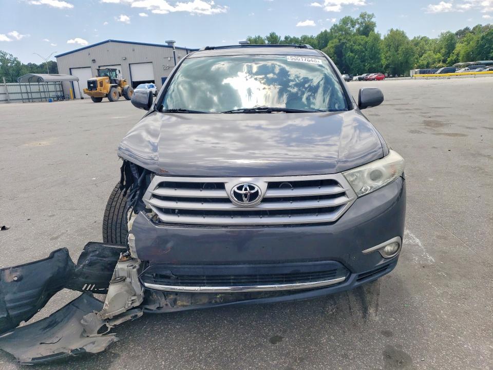 2011 Toyota Highlander VIN 5TDDK3EH0BS069038 COPART salvage auction — FRONT END, Nc - Salvage Certificate Of Title, sold $275 on 2026-07-21 (photo 5)
