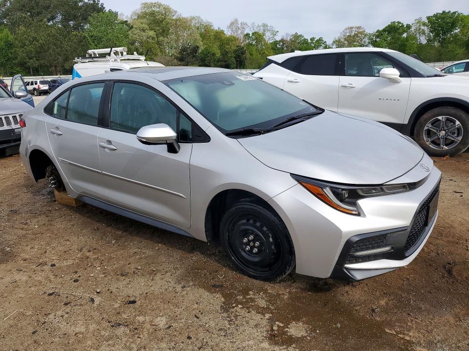 2020 Toyota Corolla VIN 5YFP4RCE3LP027962 COPART salvage auction — MINOR DENT/SCRATCHES, In - Certificate Of Title, sold $13,300 on 2026-07-07 (photo 4)