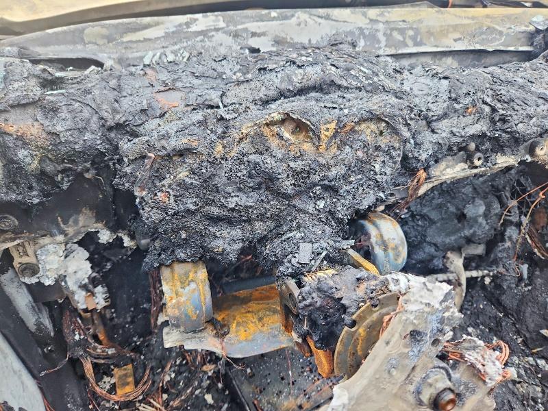 2013 Chevrolet Impala VIN 2G1WG5E34D1190944 COPART salvage auction — Burn Engine, MI - CERTIFICATE OF TITLE, sold $200 on 2026-07-02 (photo 9)