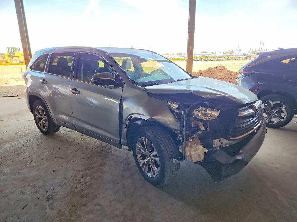 2015 Toyota Highlander VIN 5TDKKRFH3FS093526 COPART salvage auction — FRONT END, AZ - CERT OF TITLE - SALVAGE, sold $6,200 on 2026-07-27 (photo 4)