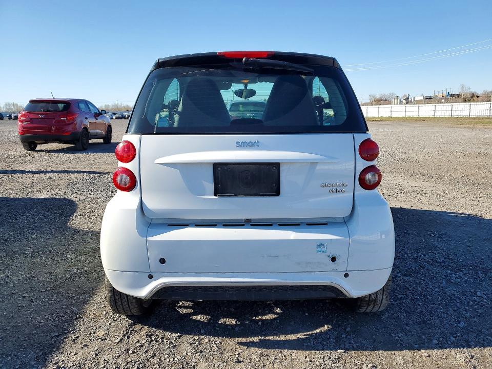 2015 Smart Fortwo VIN WMEEJ9AA6FK838823 COPART salvage auction — FRONT END, Salvage Title, sold $2,650 on 2026-07-14 (photo 6)