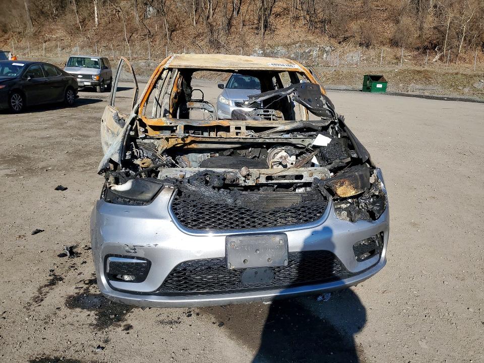 2021 Chrysler Pacifica VIN 2C4RC1BG1MR521612 COPART salvage auction — BURN, NY - MV-907A SALVAGE CERTIFICATE, sold $475 on 2026-07-02 (photo 5)