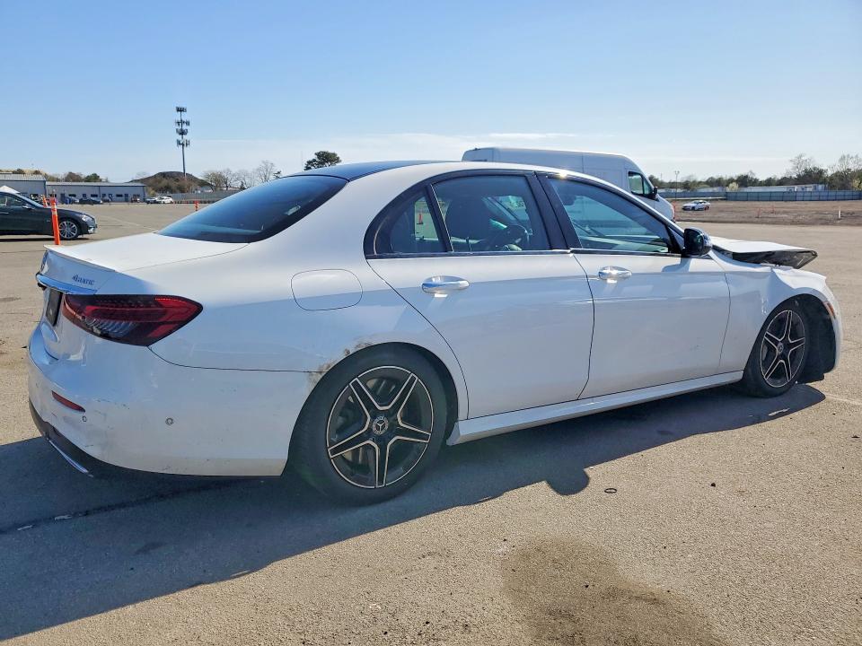 2023 Mercedes-benz E-klasse VIN W1KZF5KBXPB157962 COPART salvage auction — FRONT END, Salvage Title, sold $20,700 on 2026-07-20 (photo 3)