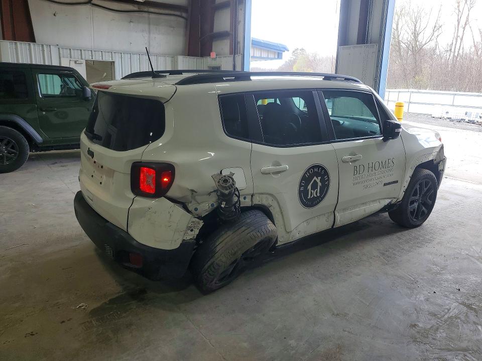 2022 Jeep Renegade VIN ZACNJDE18NPN81807 COPART salvage auction — FRONT END, Salvage Title, sold $2,850 on 2026-07-13 (photo 3)