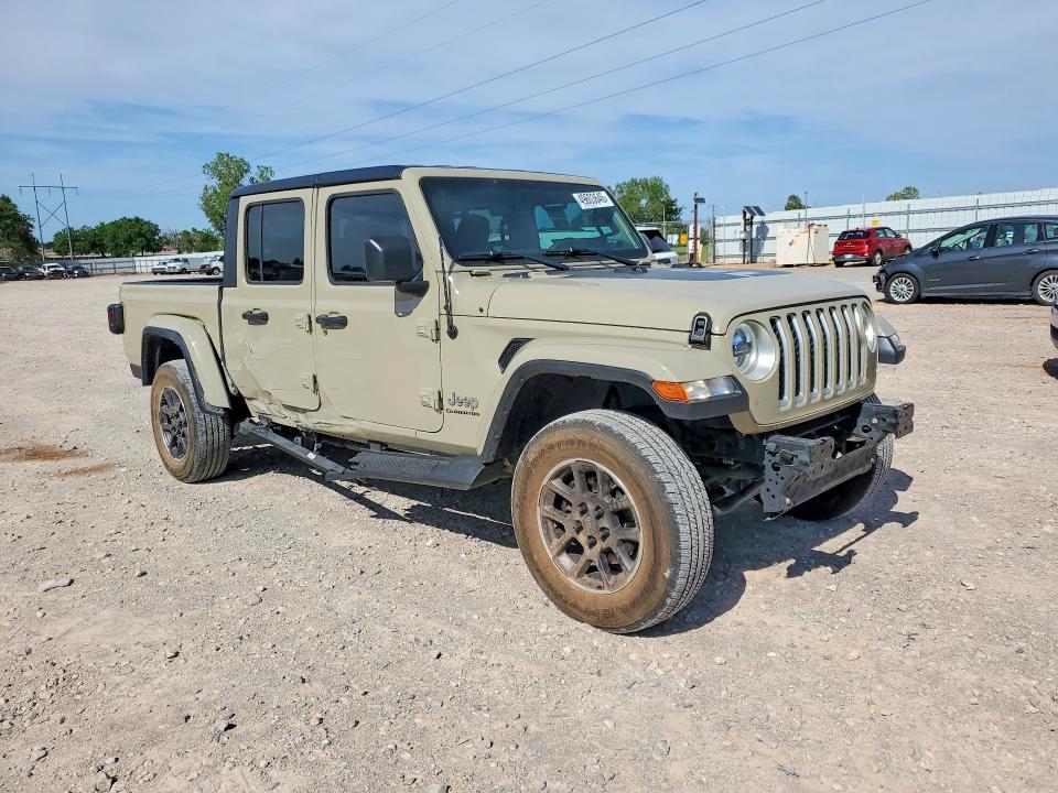 2022 Jeep Gladiator VIN 1C6HJTFG3NL171814 COPART salvage auction — SIDE, Salvage Title, sold $16,600 on 2026-09-01 (photo 4)