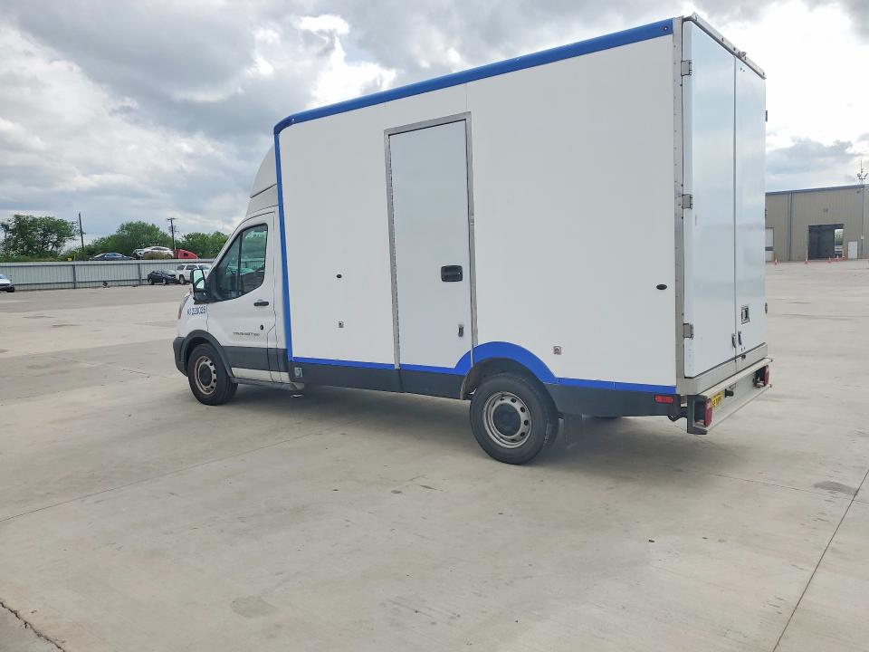 2021 Ford Transit VIN 1FDBW5Z80MKA96425 COPART salvage auction — NORMAL WEAR, TX - CERTIFICATE OF TITLE, sold $17,000 on 2026-07-30 (photo 2)