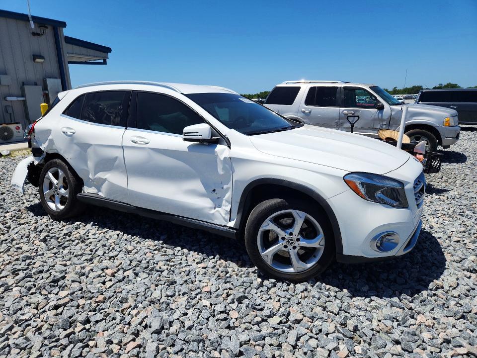 2018 Mercedes-benz Gla-klasse VIN WDCTG4GB0JU000091 COPART salvage auction — REAR END, Salvage Title, sold $2,600 on 2026-07-31 (photo 4)