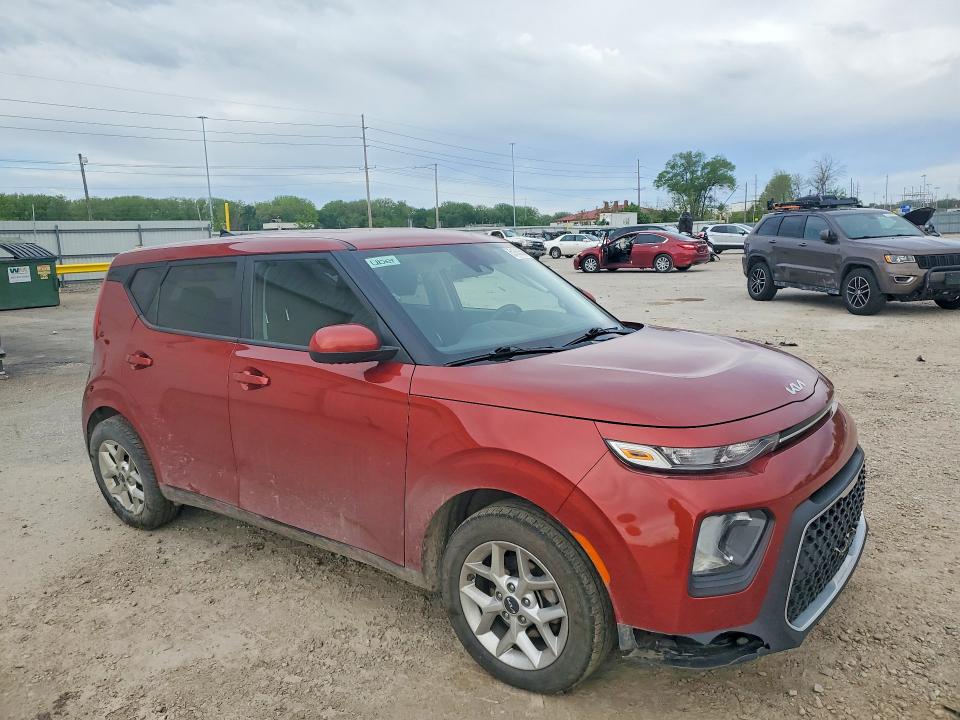 2022 Kia Soul VIN KNDJ23AU9N7821808 COPART salvage auction — REAR END, Ia - Cert Of Title-Salvage Title, sold $1,550 on 2026-07-31 (photo 4)