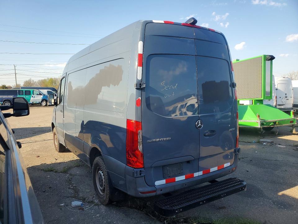 2019 Mercedes-benz Sprinter VIN WD4PF0CD7KP039843 COPART salvage auction — MECHANICAL, Wa - Vehicle Cert Of Ownership-Titl, sold $13,200 on 2026-07-08 (photo 2)