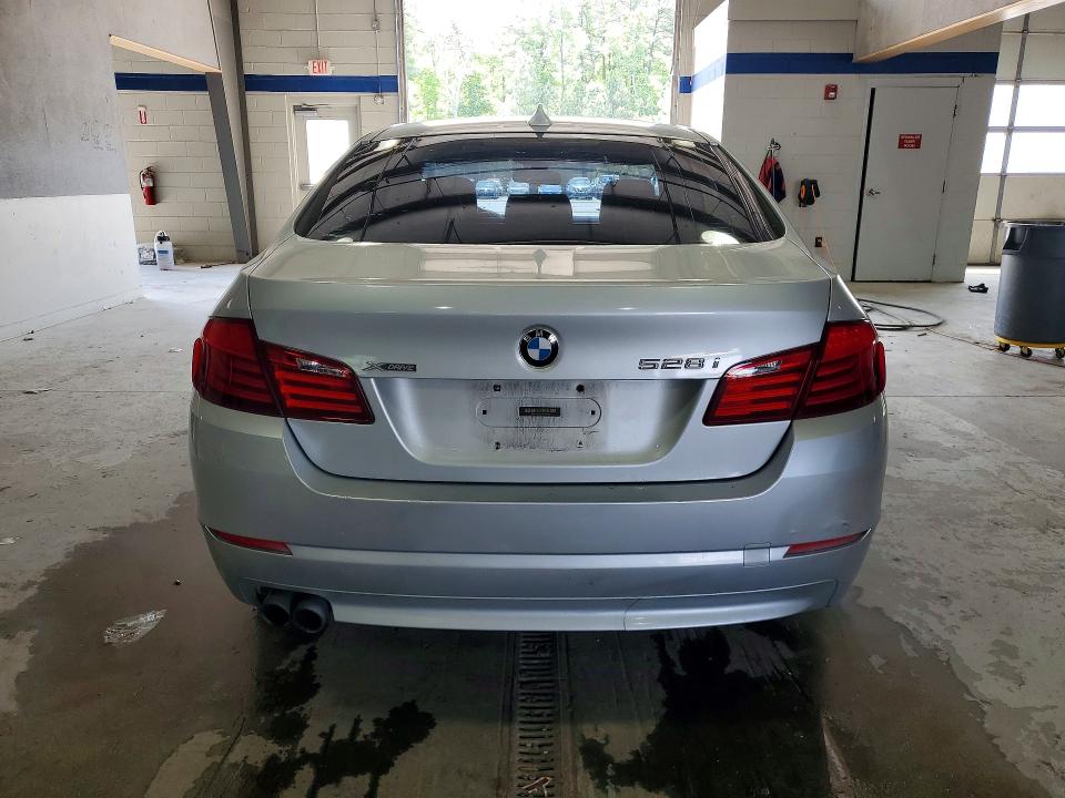 2013 BMW 5er VIN WBAXH5C55DD108413 COPART salvage auction — MECHANICAL, MI - CERTIFICATE OF TITLE, sold $550 on 2026-07-02 (photo 6)