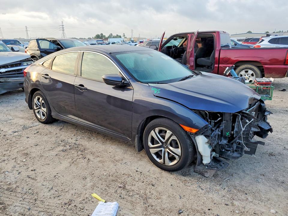 2018 Honda Civic VIN 19XFC2F52JE030335 COPART salvage auction — FRONT END, Tx - Certificate Of Title, sold $3,300 on 2026-07-10 (photo 4)