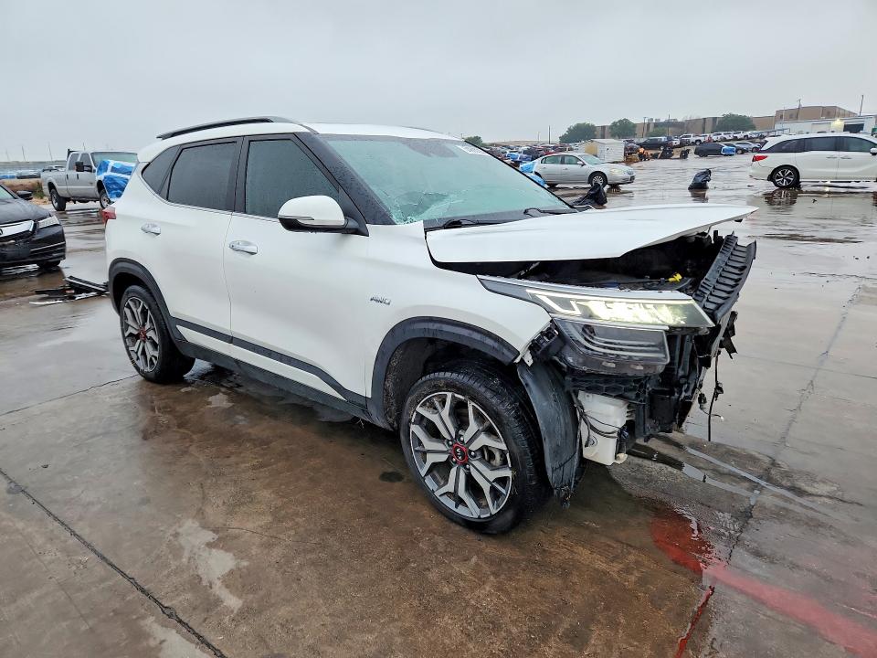 2021 Kia Seltos VIN KNDETCA26M7190334 COPART salvage auction — FRONT END, Tx - Certificate Of Title, sold $1,500 on 2026-07-02 (photo 4)