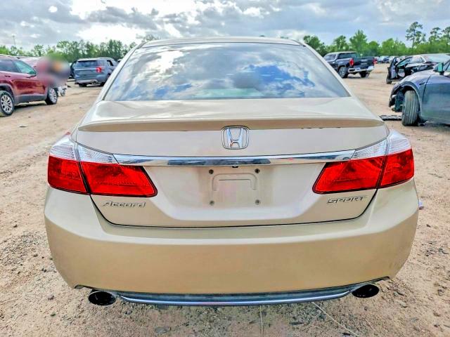 2014 Honda Accord VIN 1HGCR2F55EA044130 COPART salvage auction — REAR END, Tx - Salvage Vehicle Title, sold $2,700 on 2026-07-03 (photo 7)