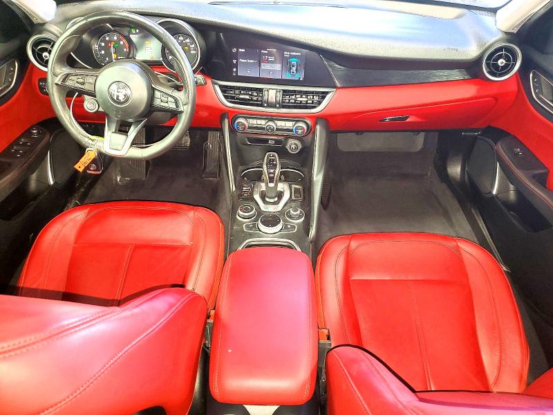 2020 Alfa romeo Giulia VIN ZARFAMAN9L7636572 COPART salvage auction — VANDALISM, Il - Salvage Certificate, sold $8,100 on 2026-07-16 (photo 8)