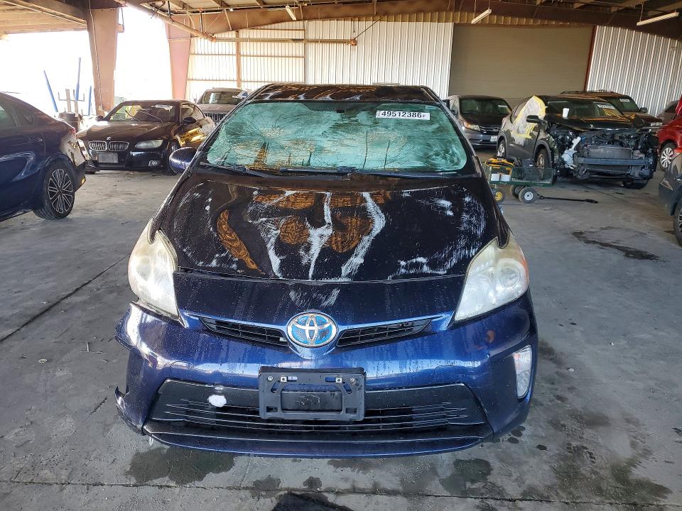 2015 Toyota Prius VIN JTDKN3DU5F0483339 COPART salvage auction — ROLLOVER, CA - NON-REPAIRABLE VEHICLE CERT, sold $550 on 2026-07-27 (photo 5)