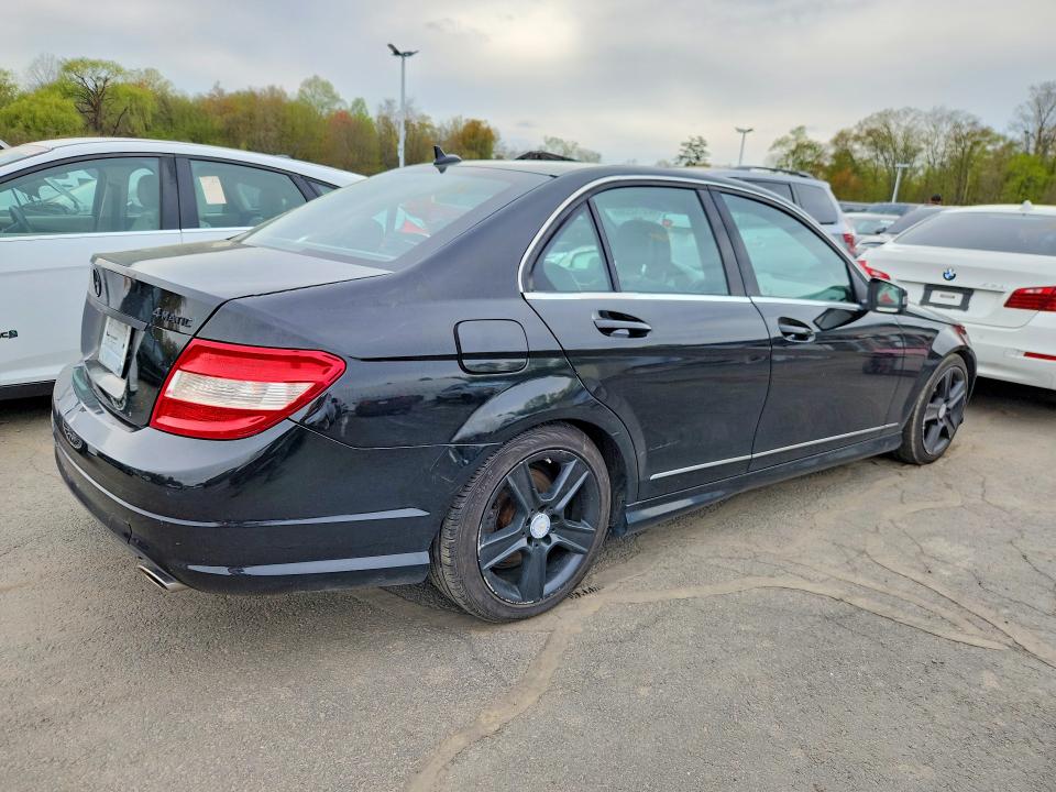 2011 Mercedes-benz C class VIN WDDGF8BB5BR138132 COPART salvage auction — MINOR DENT/SCRATCHES, Ny - Certificate Of Title, sold $1,450 on 2026-07-09 (photo 3)