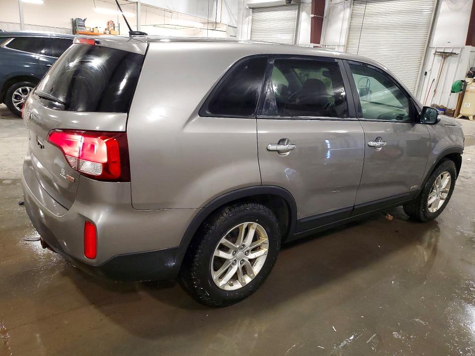 2015 Kia Sorento VIN 5XYKTCA66FG641256 COPART salvage auction — FRONT END, Mn - Cert Of Title-Prior Salvage, sold $775 on 2026-07-07 (photo 3)