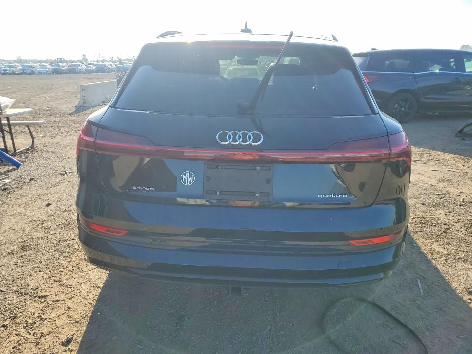 2021 Audi E-tron VIN WA1VAAGEXMB006726 COPART salvage auction — FRONT END, Il - Salvage Certificate, sold $10,700 on 2026-07-09 (photo 6)